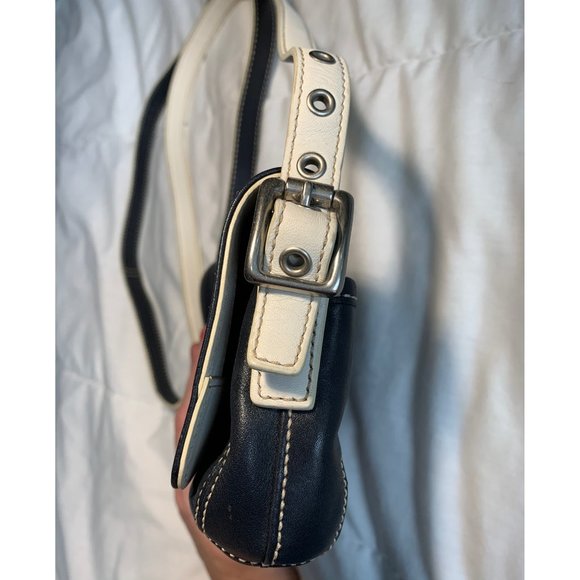 Coach K043-4280 Crossbody Bag Navy/Cream - Picture 2 of 6